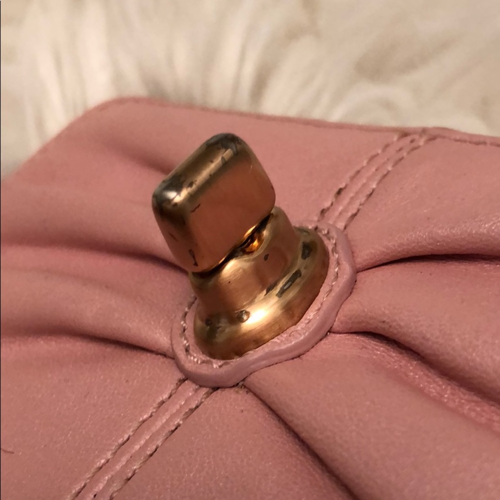 Pink Coach leather wallet - Picture 6 of 7